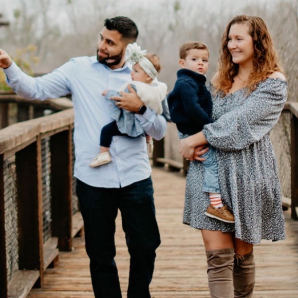 Meet your Posher, Kayla - Picture 2 of 2